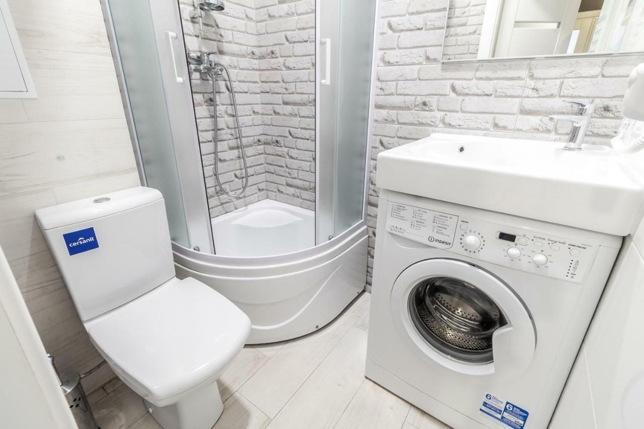 Modern Rus Apartment Лвив Екстериор снимка