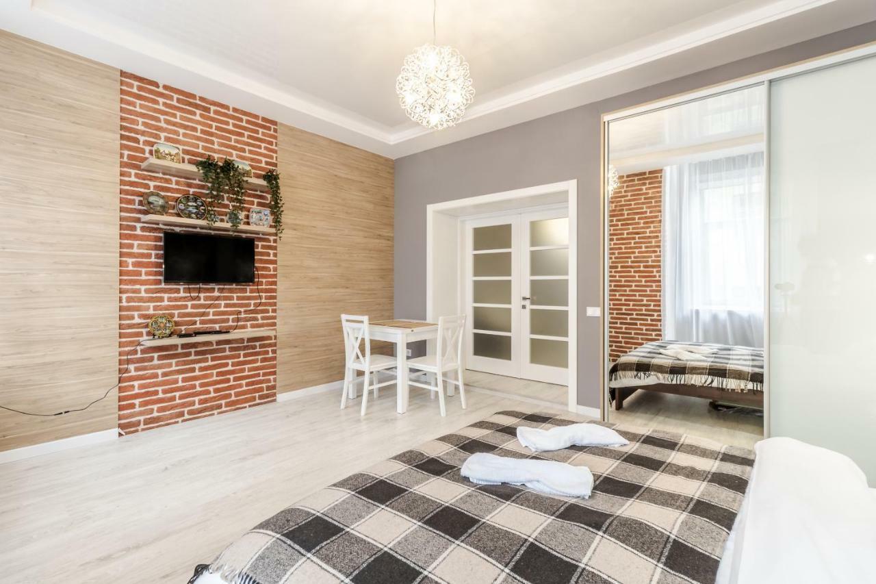 Modern Rus Apartment Лвив Екстериор снимка